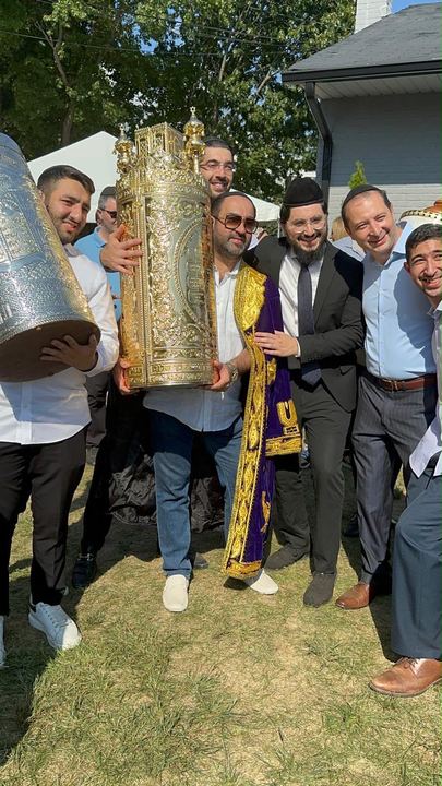 Welcoming a new Sefer Torah