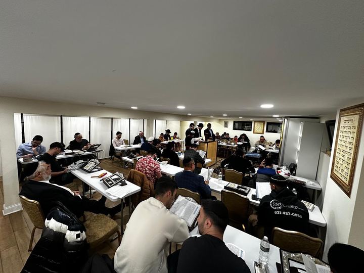 A packed shiur